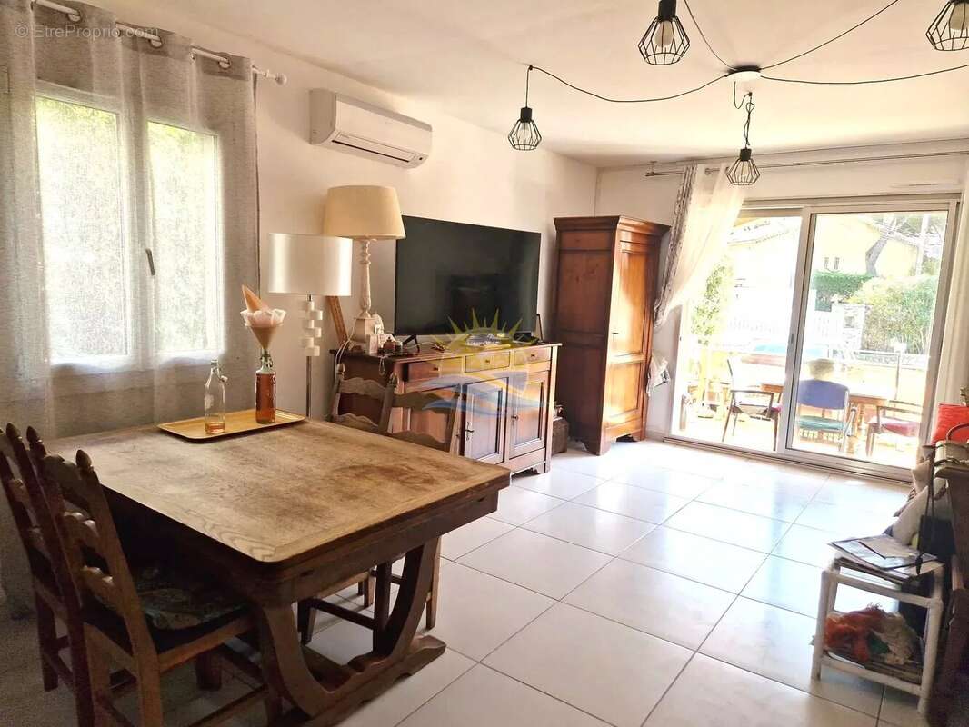 Appartement à CARRY-LE-ROUET