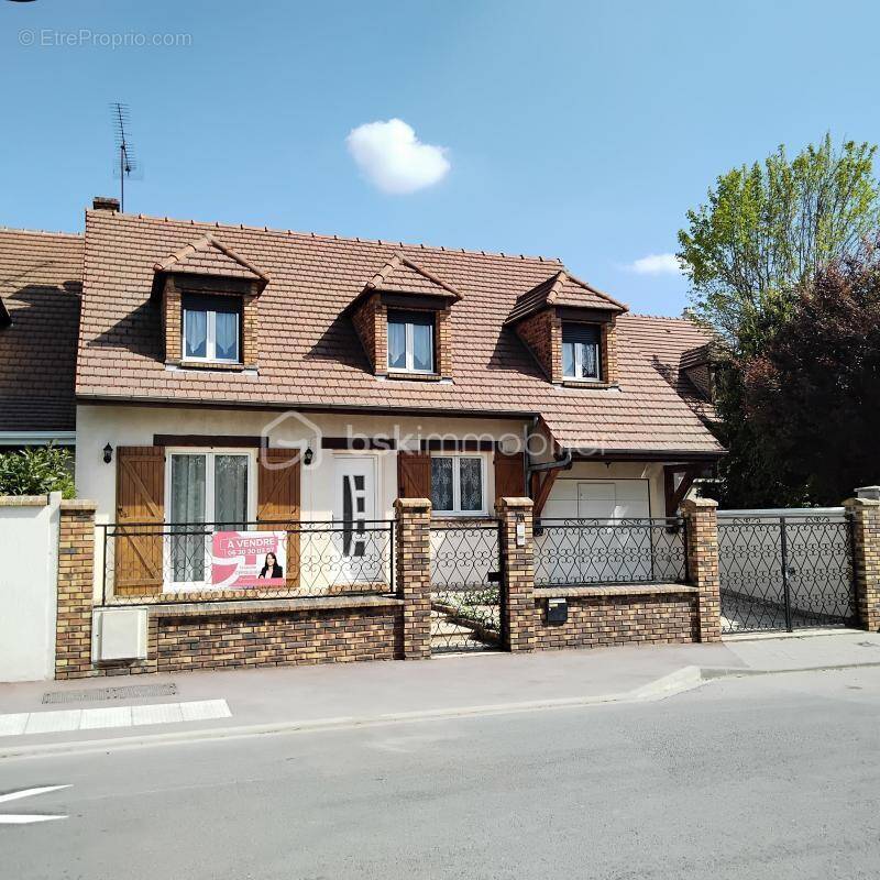 Maison à ORMESSON-SUR-MARNE