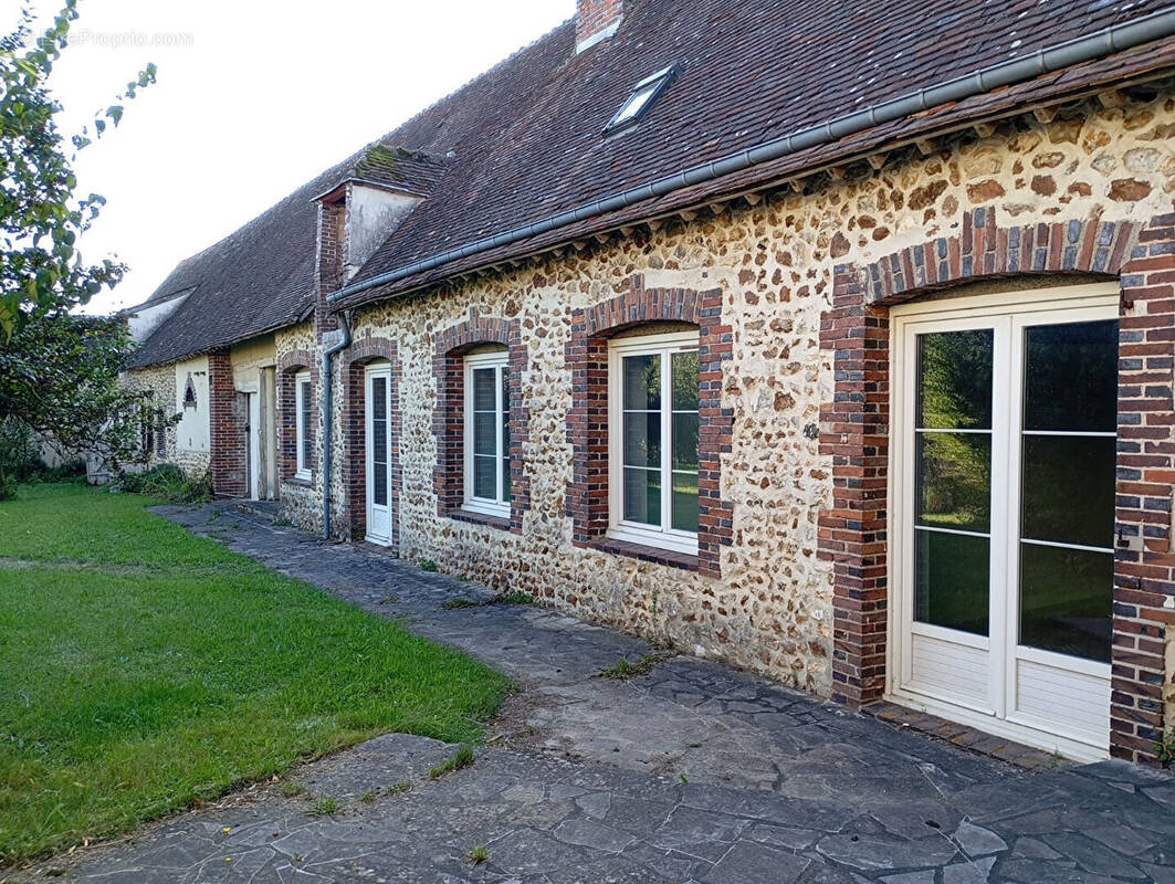 Maison à BAILLEAU-L&#039;EVEQUE