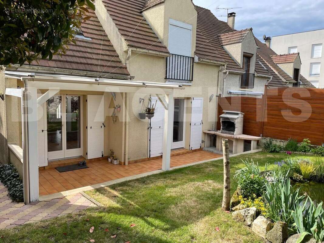 236dd594-1c50-4174-a486-f3db0da4be42 - Maison à COURTRY