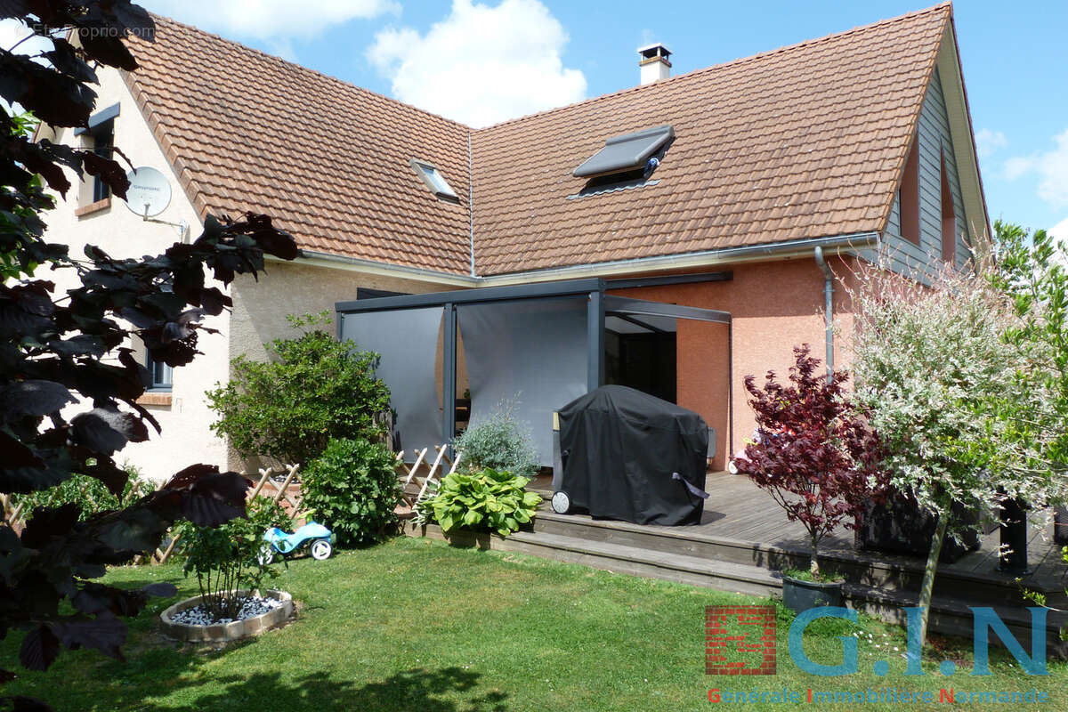 Maison à DUCLAIR
