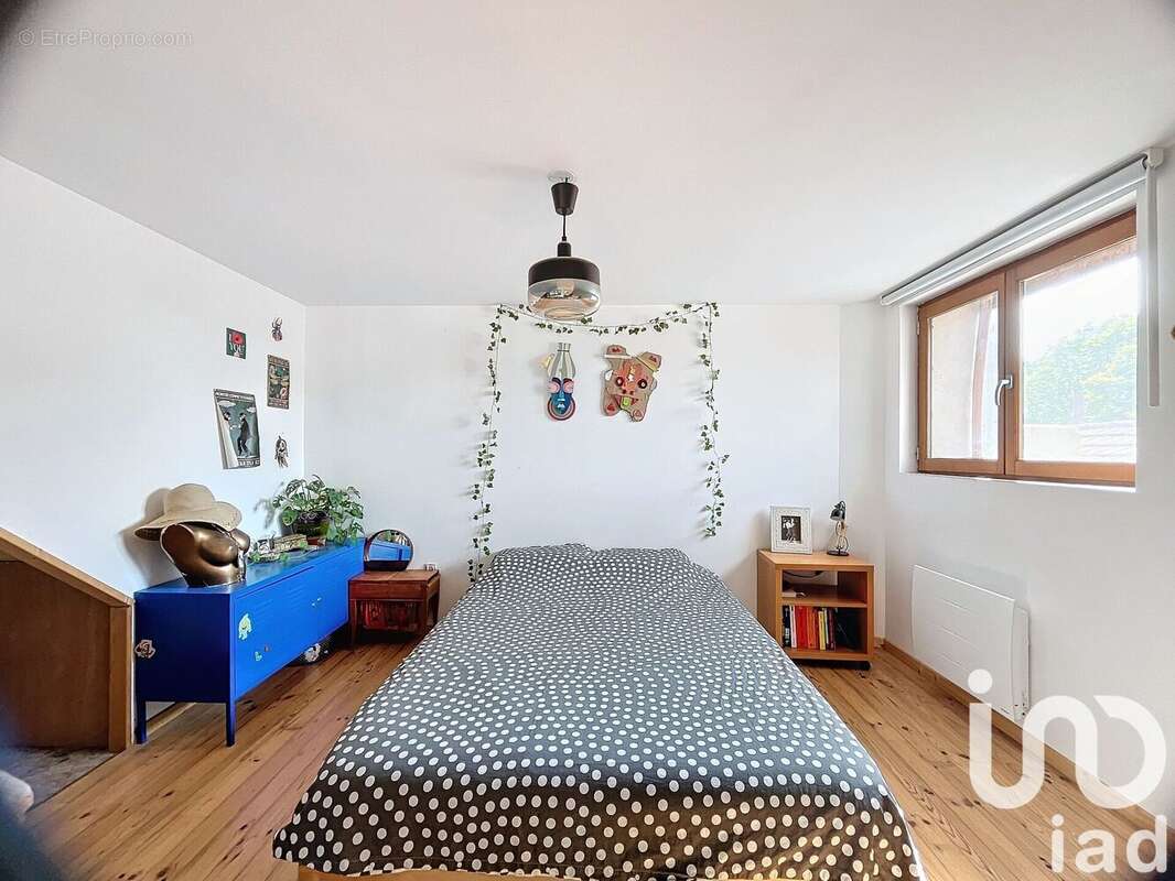 Photo 9 - Appartement à OULLINS