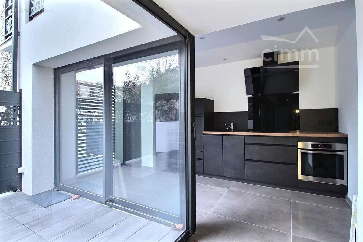 Appartement à GIGNAC