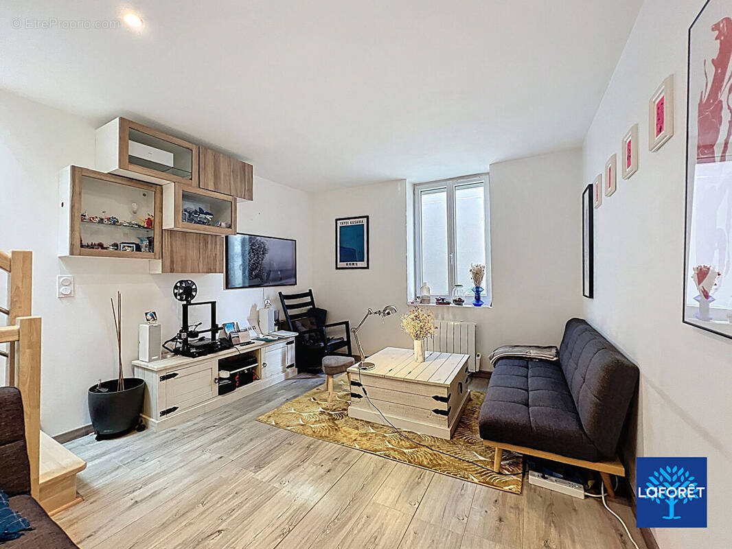 Appartement à OULLINS