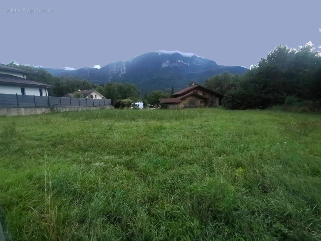 Terrain à AYSE