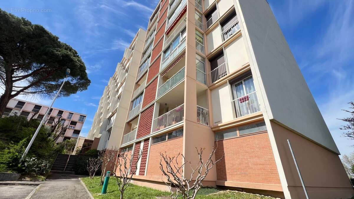 Appartement à COLOMIERS
