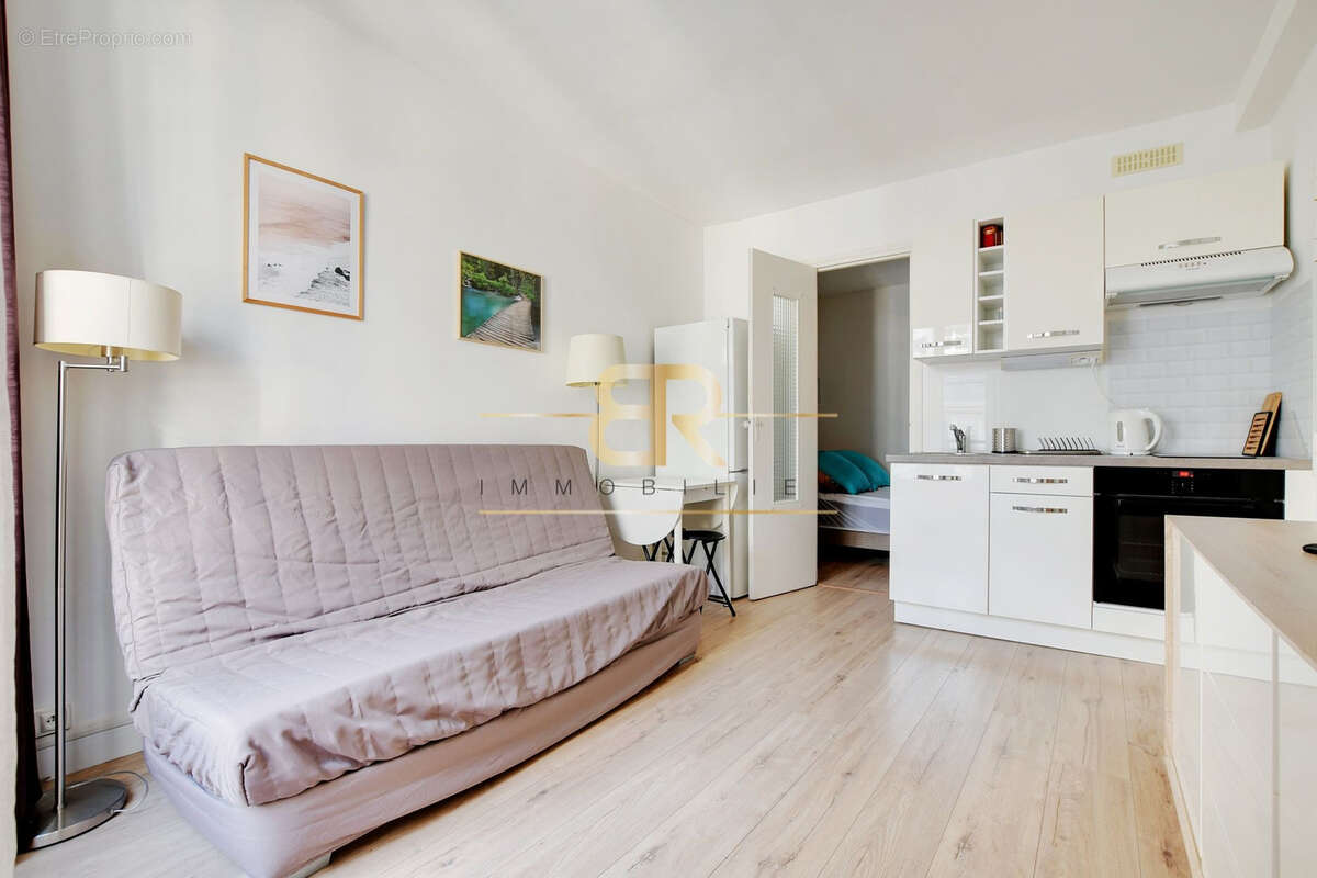 Appartement à PARIS-1E