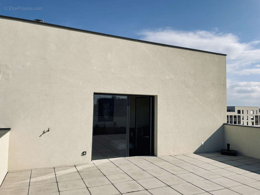Appartement à L&#039;ISLE-D&#039;ABEAU