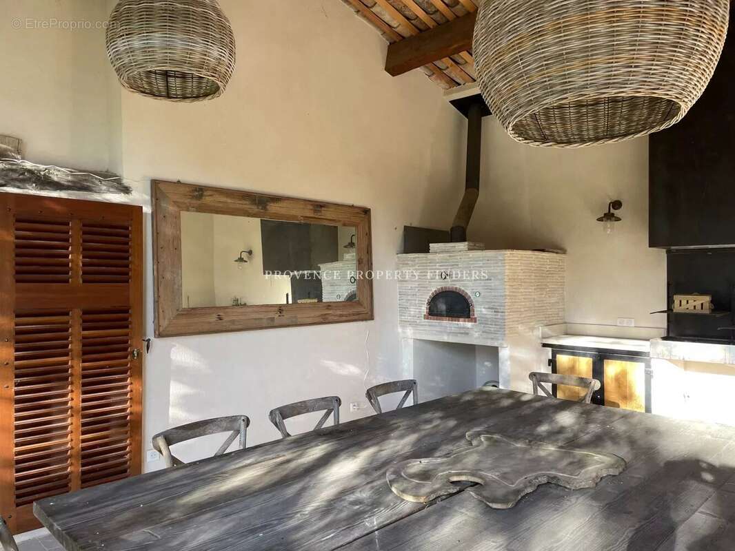 Maison à AUPS
