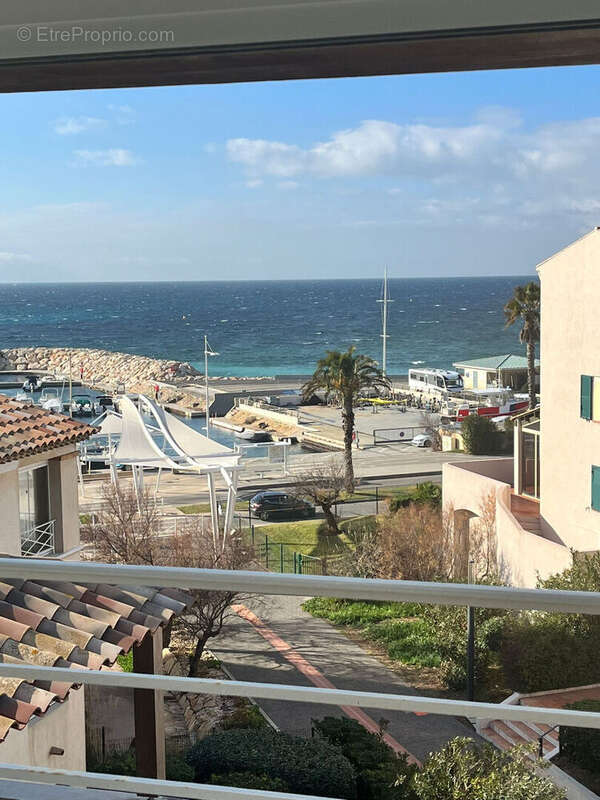 Appartement à SIX-FOURS-LES-PLAGES