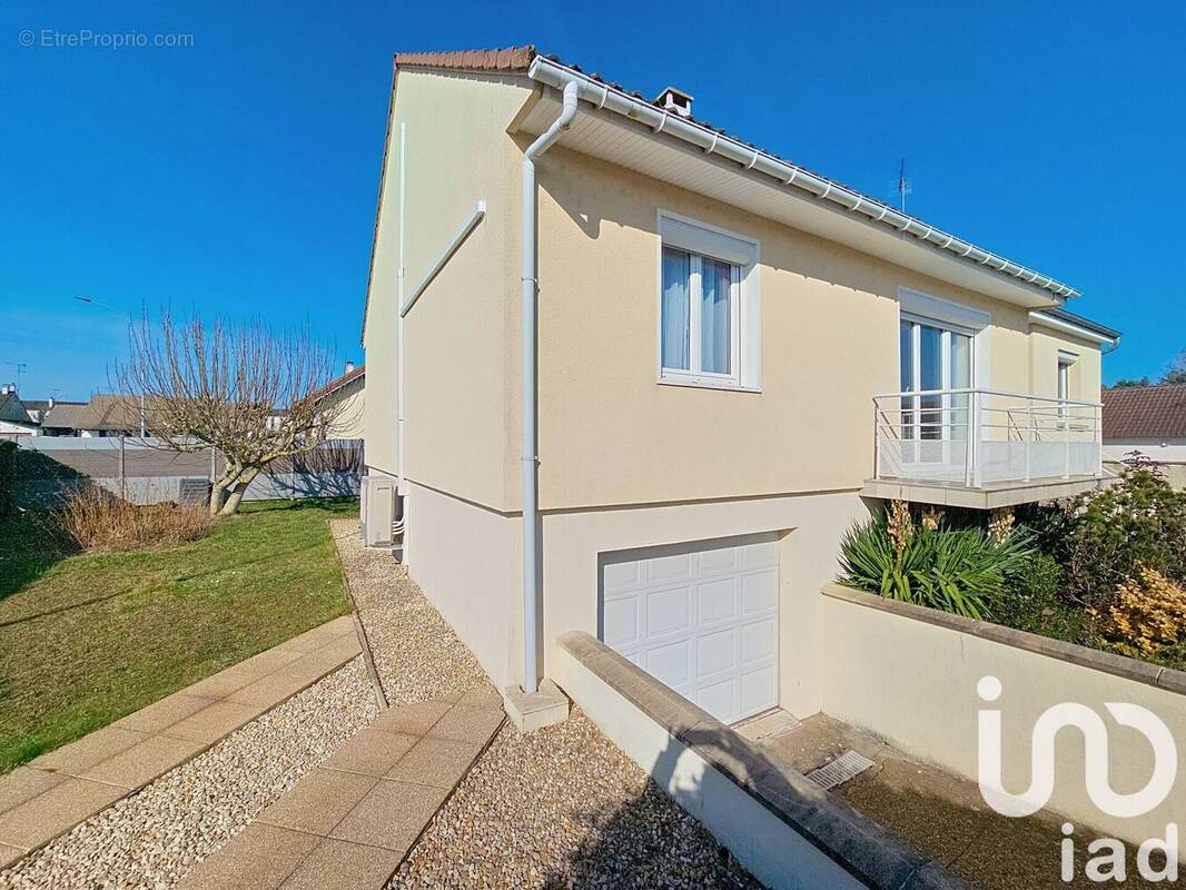 Photo 1 - Maison à BRIARE