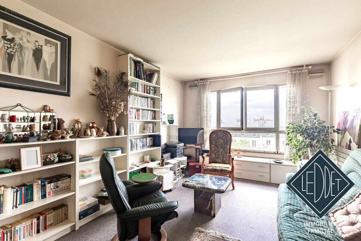 Appartement à PARIS-19E