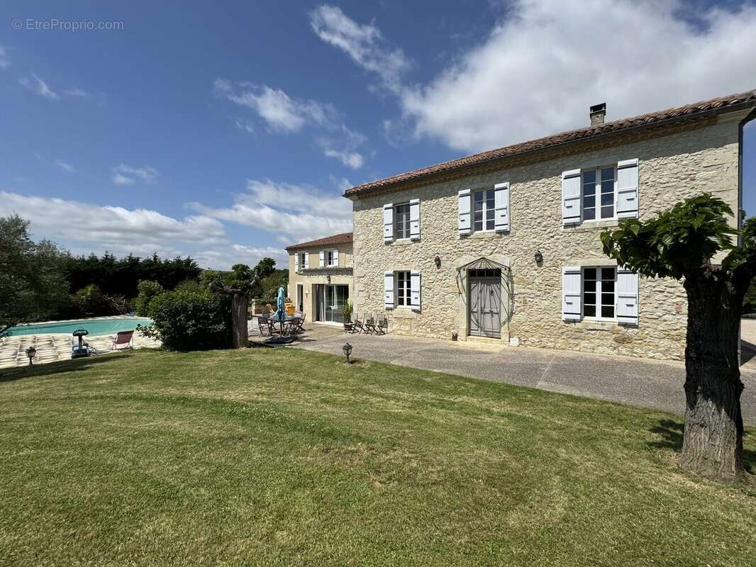 Maison à SAINT-PUY