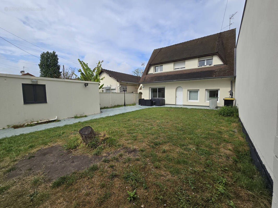 Maison à AULNAY-SOUS-BOIS