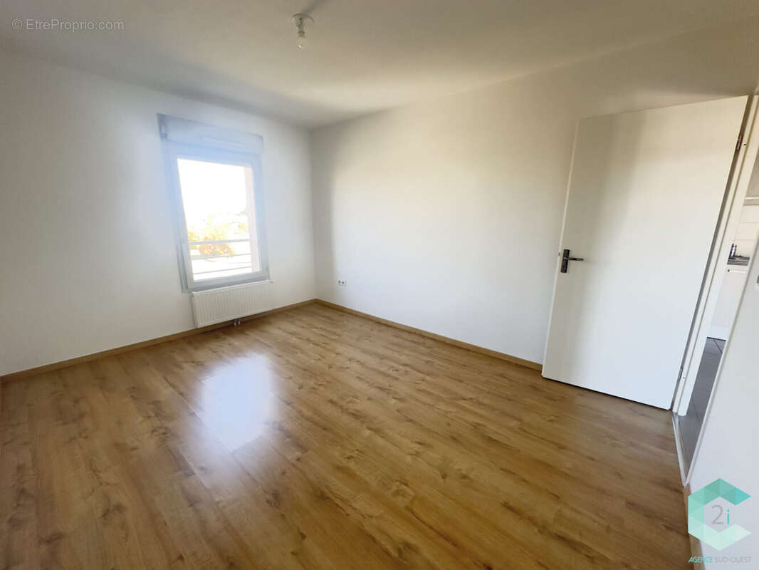Appartement à CORNEBARRIEU