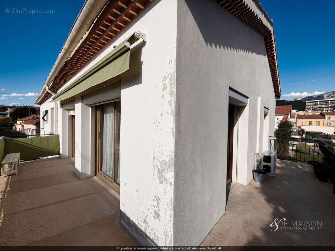 Appartement à LA GARDE
