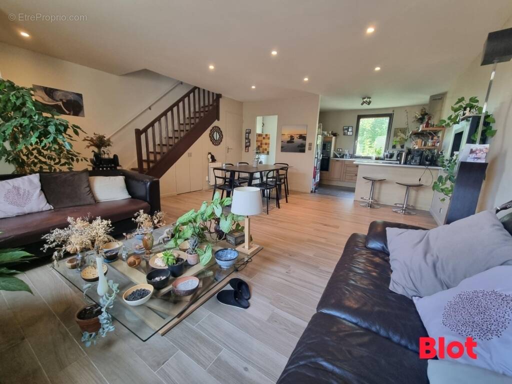 Appartement à PACE