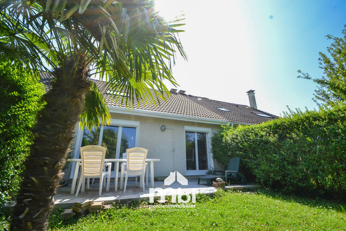 Maison à MARLY-LA-VILLE