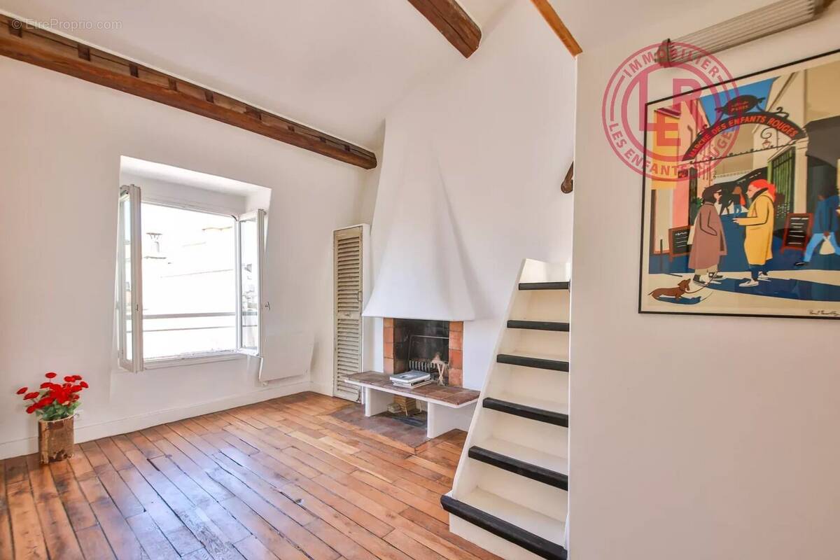 Appartement à PARIS-3E