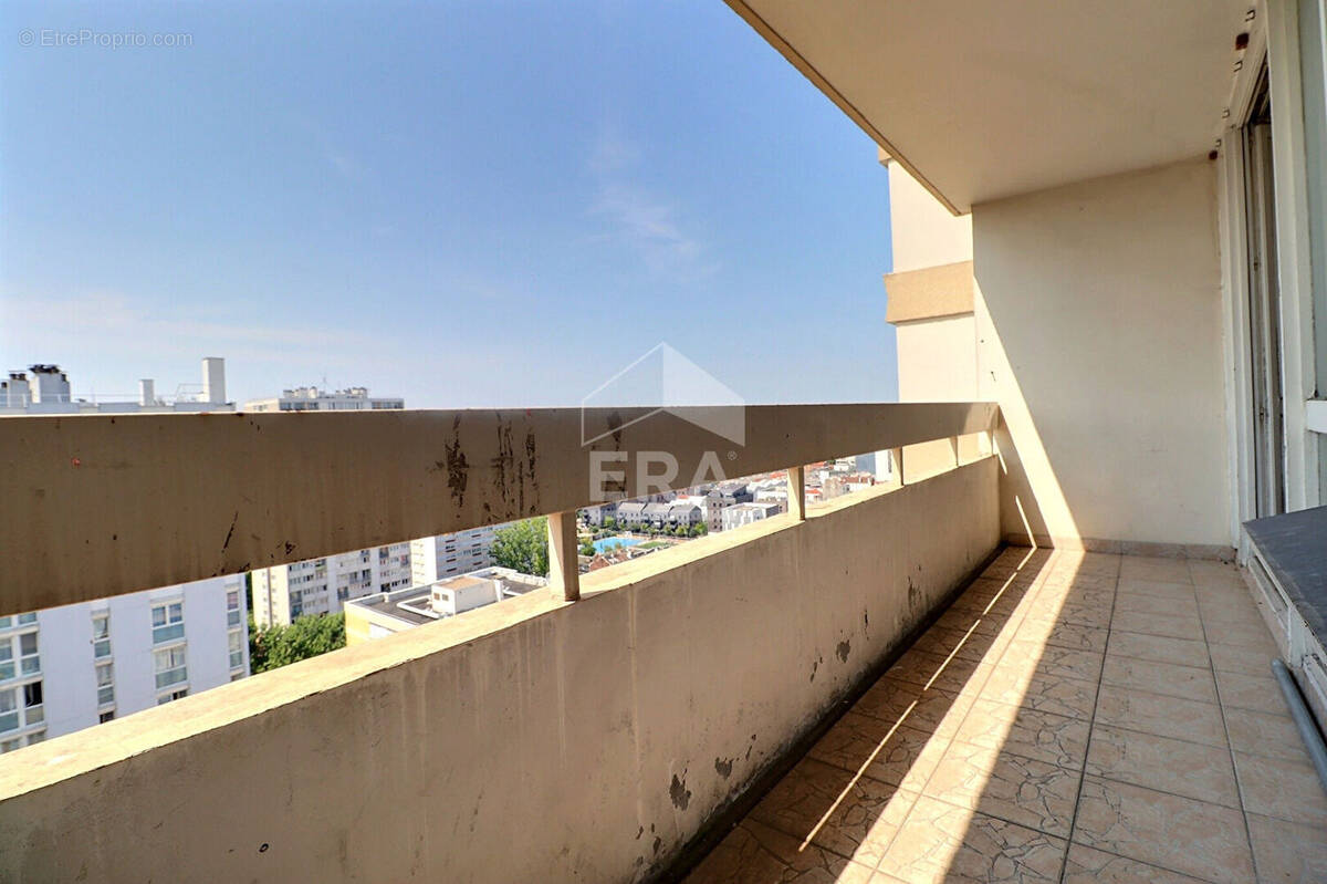 Appartement à AUBERVILLIERS
