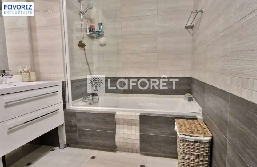 Appartement à SURESNES