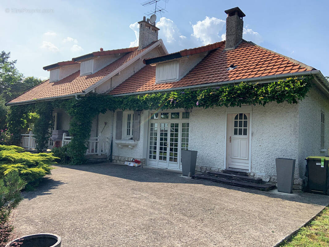 Maison à QUINCY-VOISINS