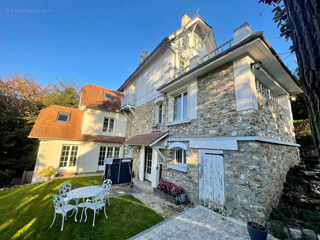 Maison à SOISY-SOUS-MONTMORENCY