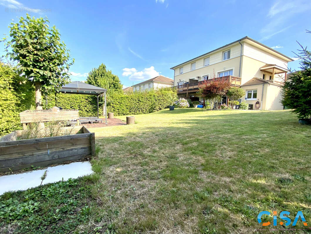Appartement à BOUFFEMONT