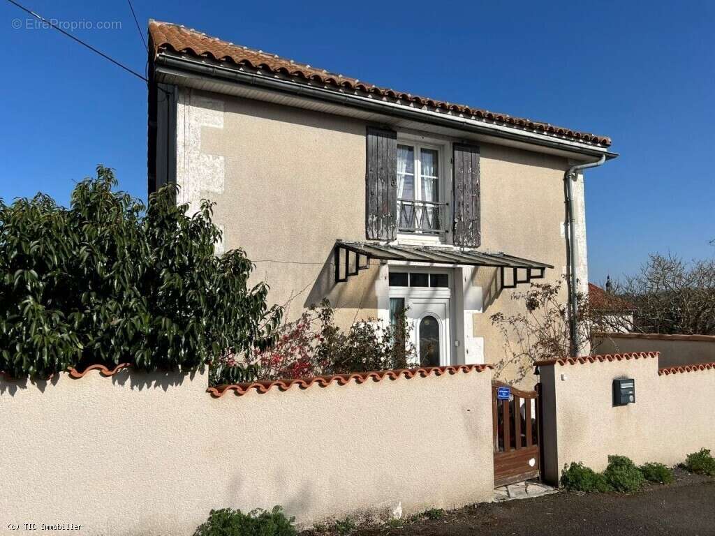 Maison à CIVRAY