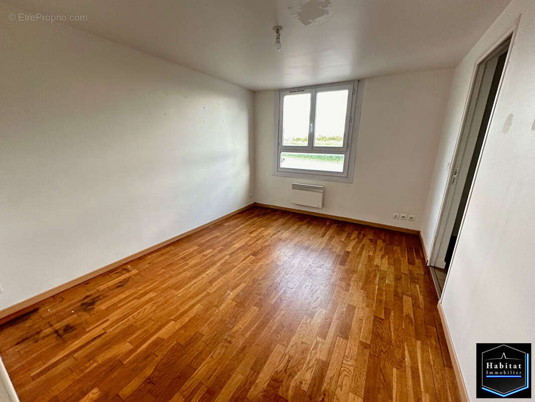 Appartement à LE PLESSIS-BELLEVILLE