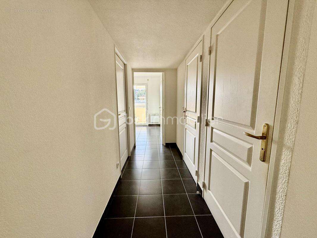 Appartement à MANDELIEU-LA-NAPOULE