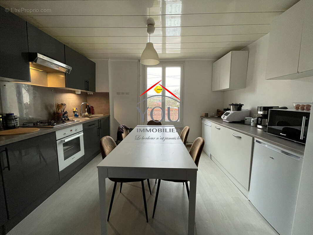 Appartement à SAINTE-GENEVIEVE