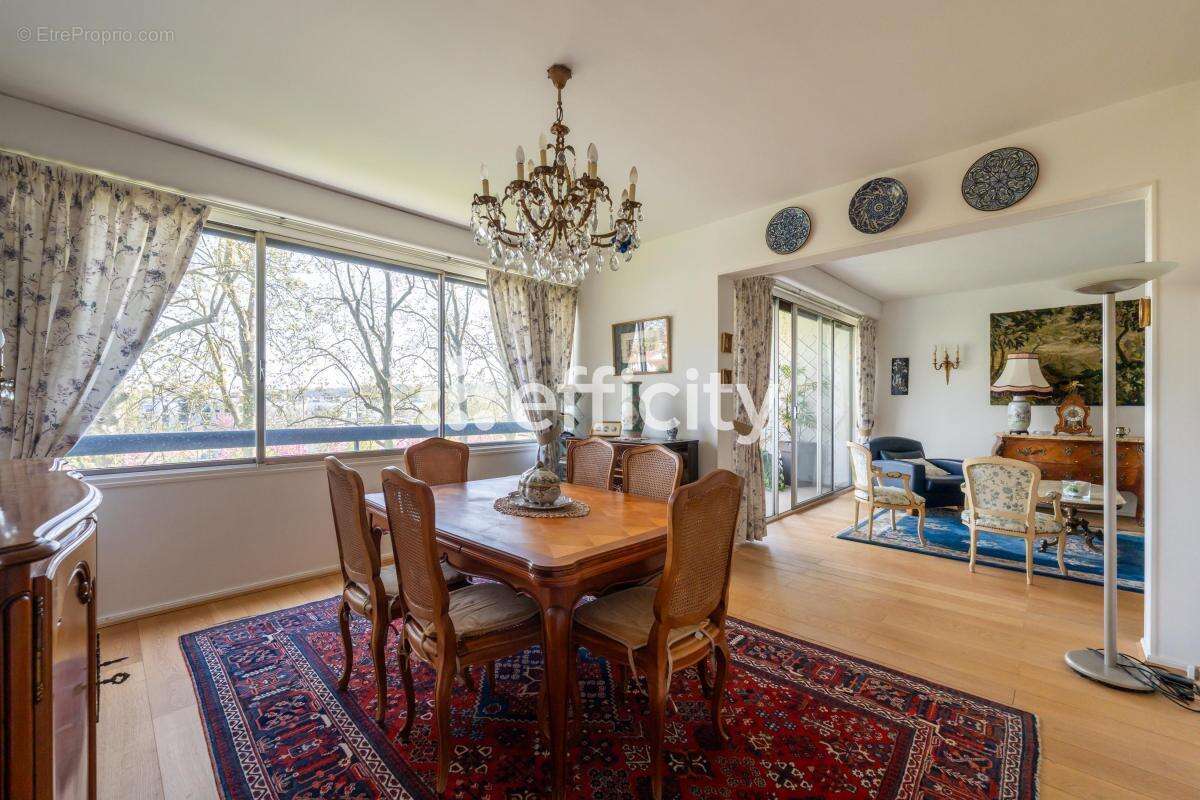 Appartement à VAUCRESSON