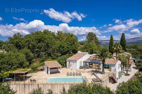 Maison à MOUGINS