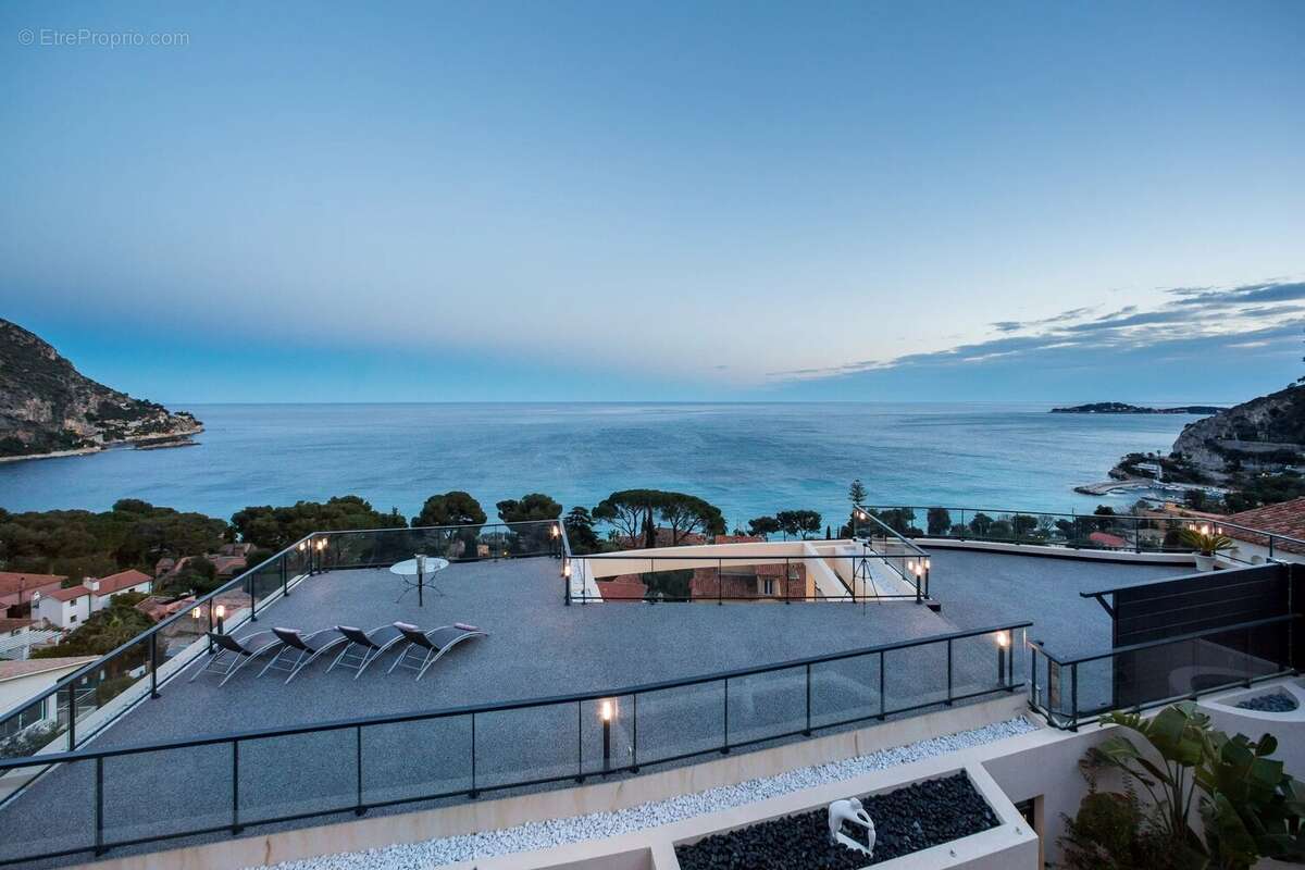 Maison à EZE