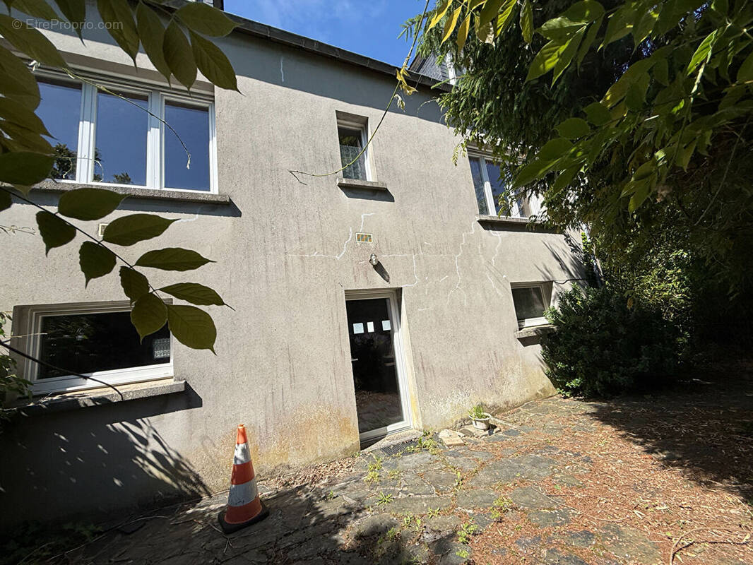 Maison à SAINT-MARTIN-DES-CHAMPS