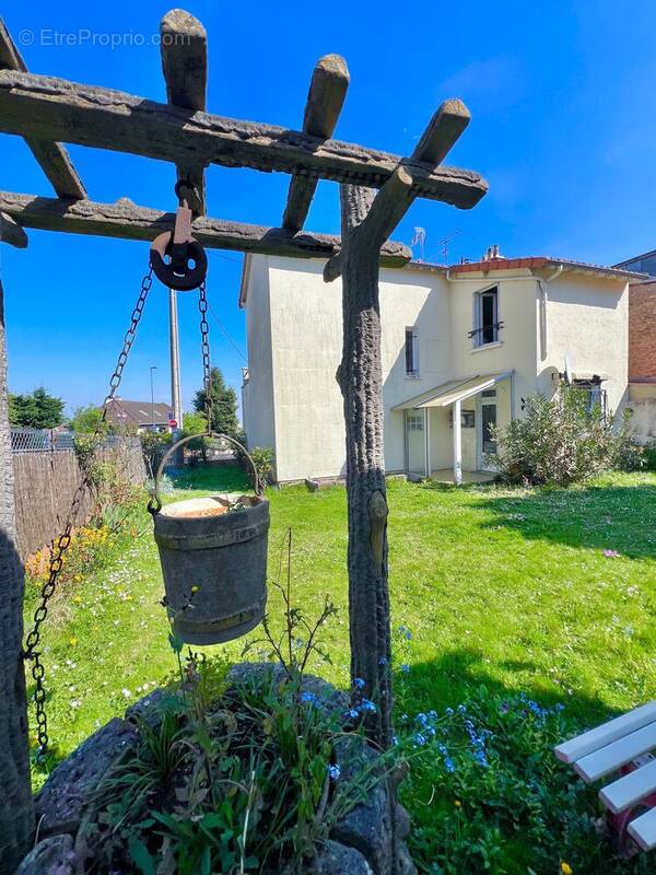 Photo 1 - Maison à CLAMART