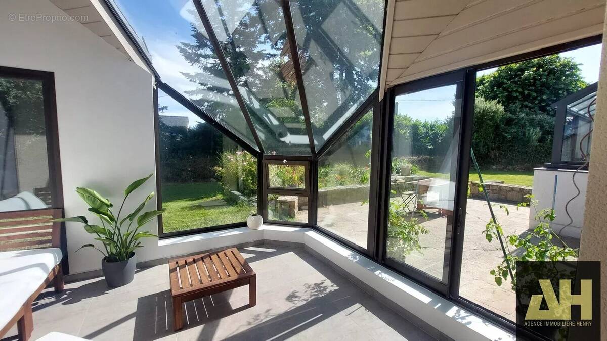Maison à BOHARS