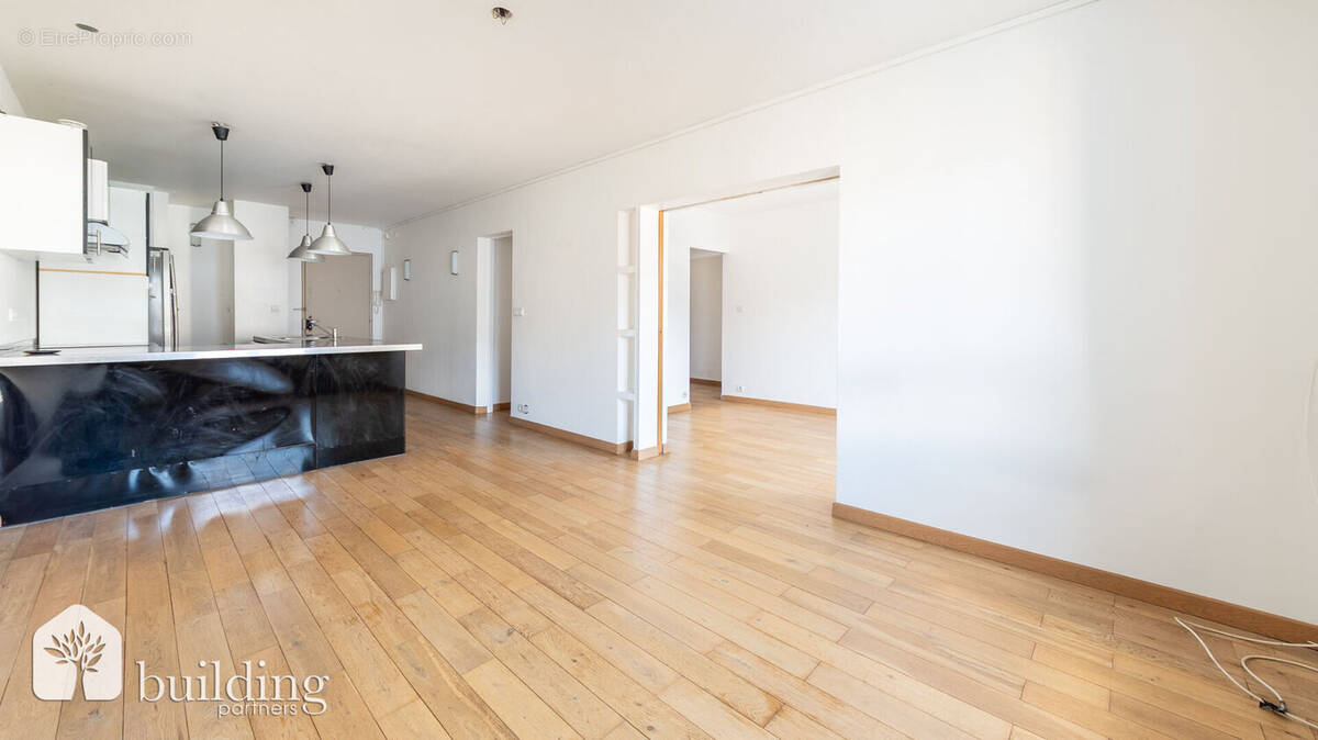 Appartement à PARIS-20E