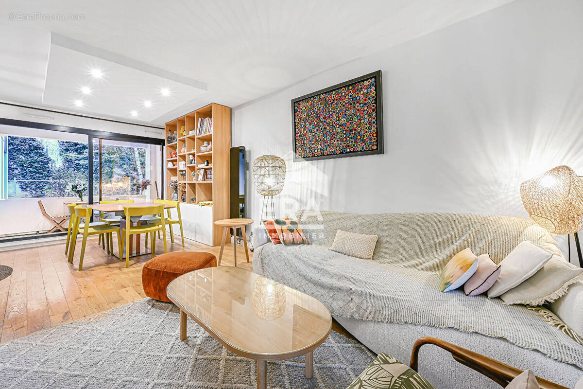 Appartement à PARIS-12E