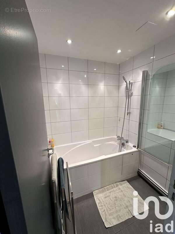 Photo 8 - Appartement à ELANCOURT