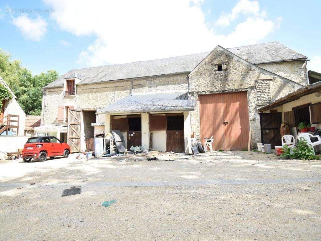 Maison à ETAMPES