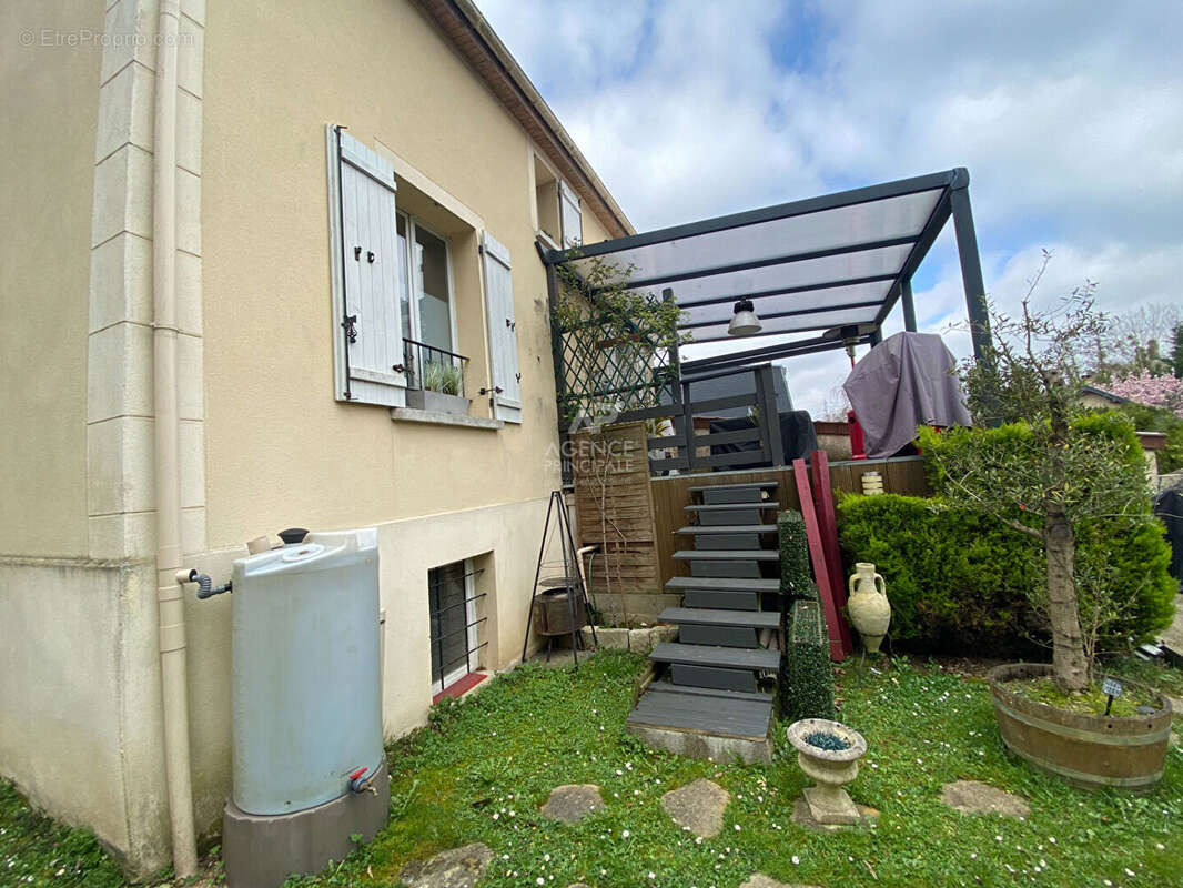 Maison à PONTOISE