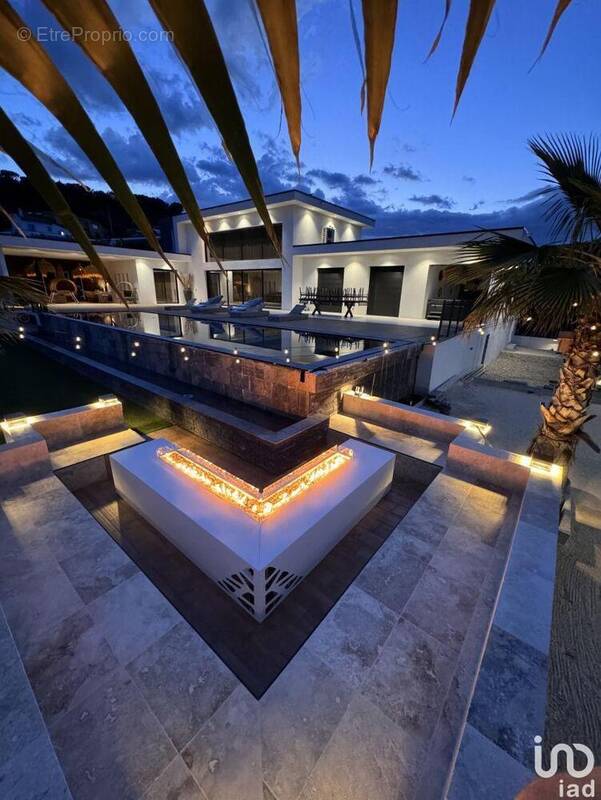 Photo 1 - Maison à BANDOL