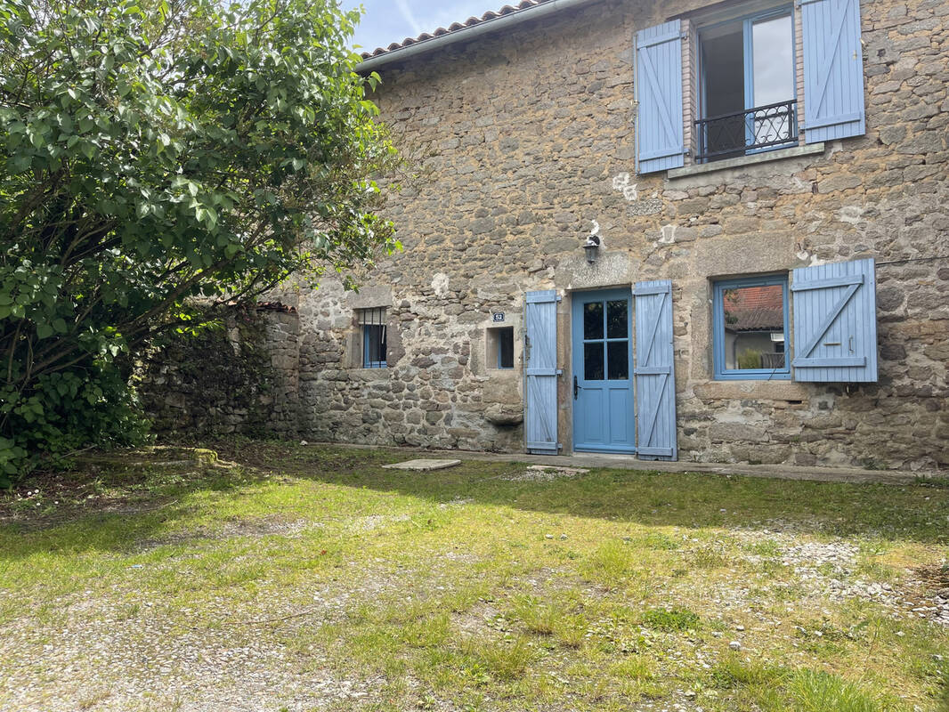 Maison à RAZES