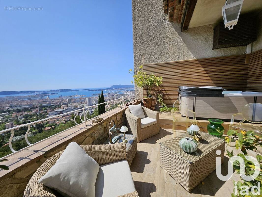 Photo 1 - Appartement à TOULON