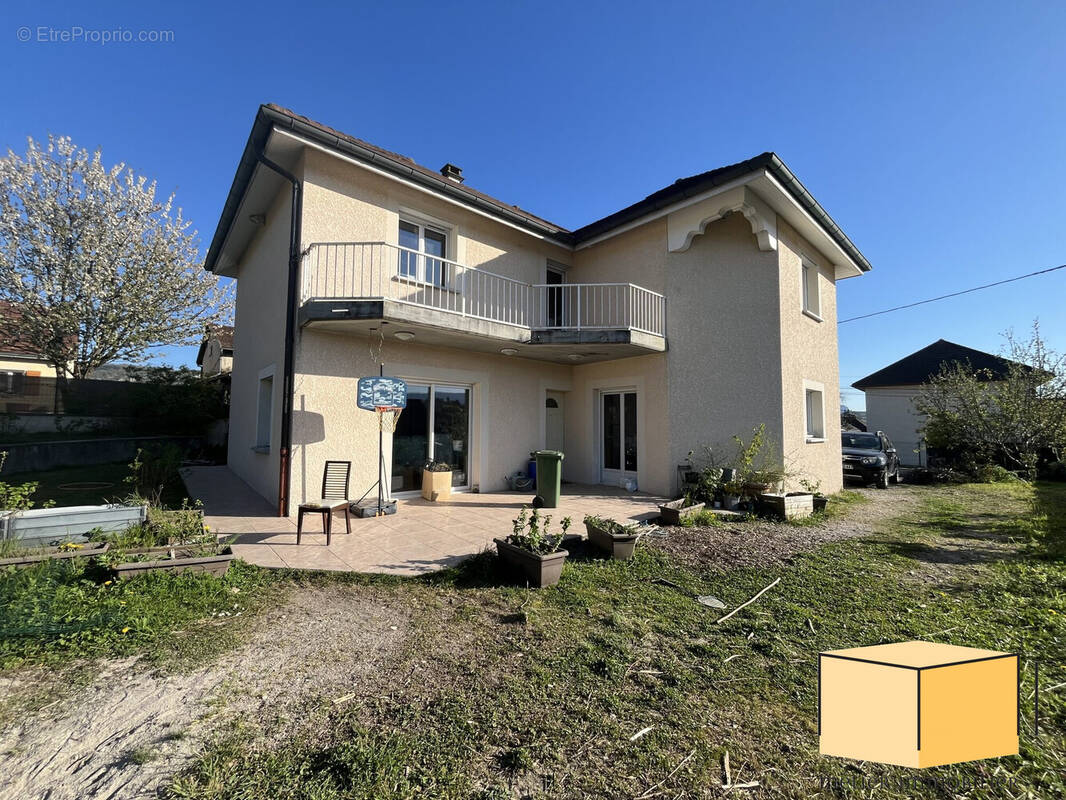 Maison à BELLEY