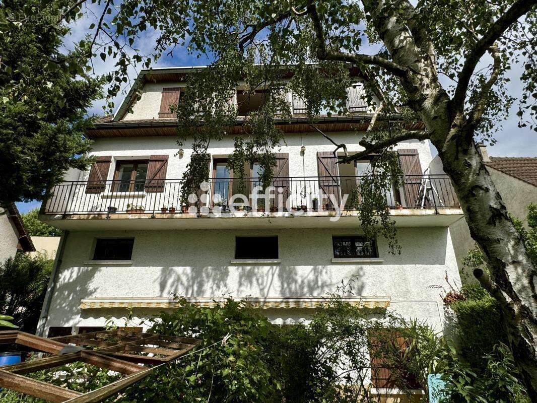 Maison à NEUILLY-PLAISANCE
