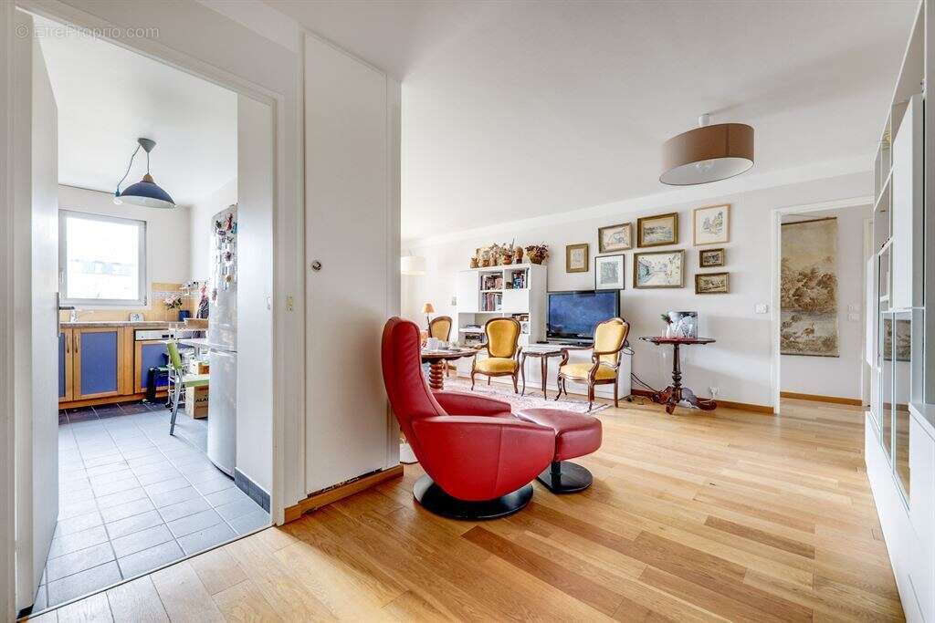 Appartement à PARIS-12E