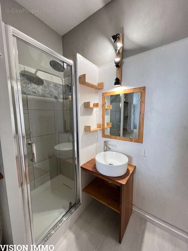 Appartement à RIVES